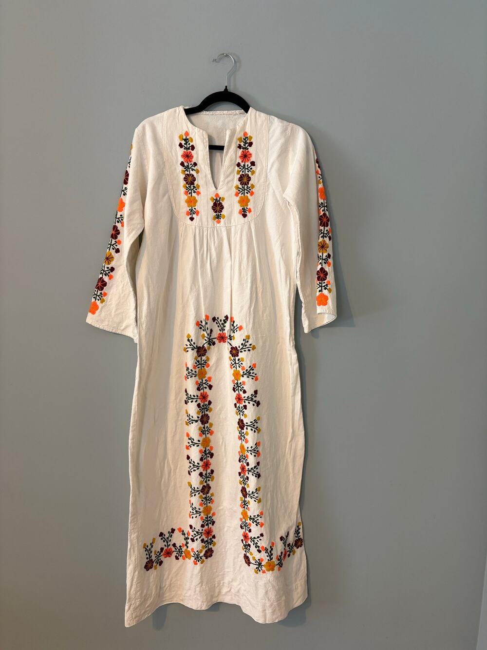 Vintage hand embroidered 70s kaftan dress, women's size L